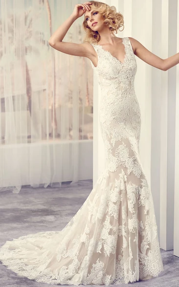 Lace V-Neck Wedding Dress with Court Train and V Back Elegant Bridal Gown