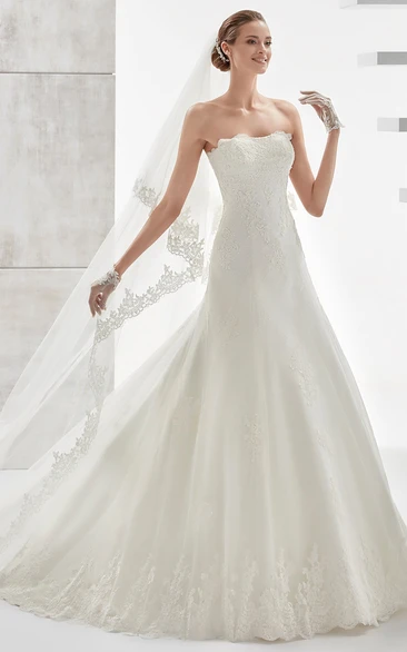 Strapless Wedding Dress with Lace Appliques and Brush Train Simple Bridal Gown