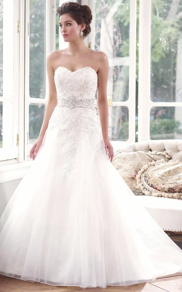 Jeweled Tulle&Lace A-Line Wedding Dress with Cape Classy Bridal Gown