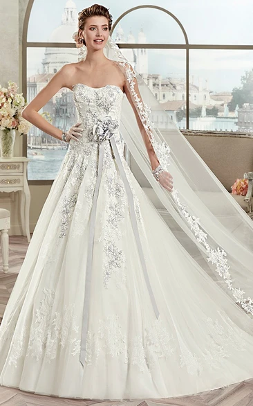 Floral Lace A-Line Wedding Dress with Strapless Open-Back and Fine Appliques