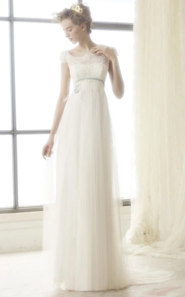 Sleeveless Lace Bateau Tulle Wedding Dress with Sweep Train Unique Wedding Dress