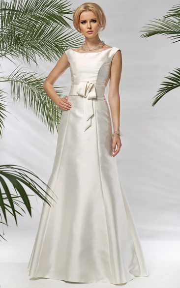 Sleeveless Satin Sheath Wedding Dress with Scoop Neck and Bow Detail