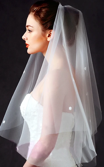 Simple Tulle Wedding Veil with Elegant Flower Appliques Wedding Dress