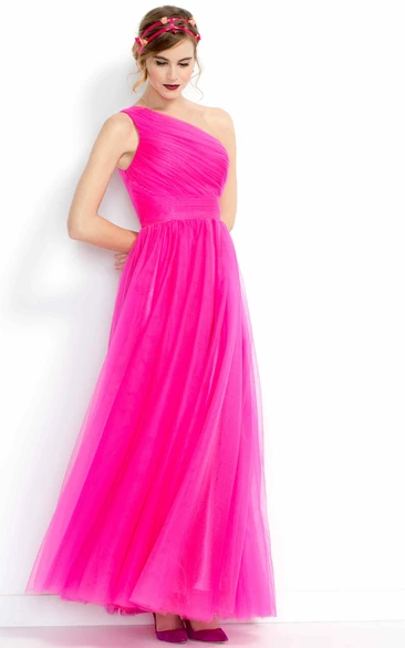 One-Shoulder A-Line Tulle Bridesmaid Dress with Ruched Bodice and Floor-Length Hem