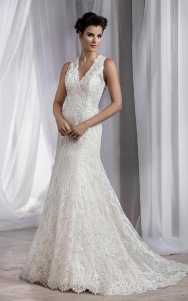 V-Neck Applique Beaded Sleeveless Wedding Dress