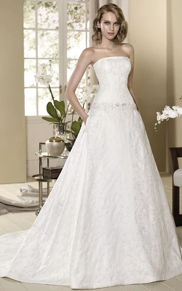 Jeweled Strapless Sleeveless Ball Gown Wedding Dress with Floor-Length