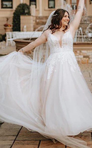 Simple Plus Size A-Line Tulle Wedding Dress Elegant Open Back Floor Length Bridal Gown