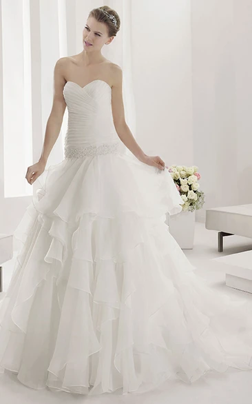 Ruched Sweetheart Wrap Waist Bridal Gown with Layered Tulle Skirt Elegant Wedding Dress 2024