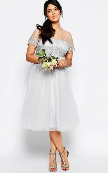 Tulle Bridesmaid Dress with Appliques Short Sleeve Scoop Neck Tea-Length