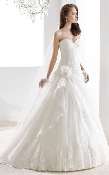 A-Line Lace Wedding Dress with Sweetheart Neckline Illusive Straps and Keyhole Back