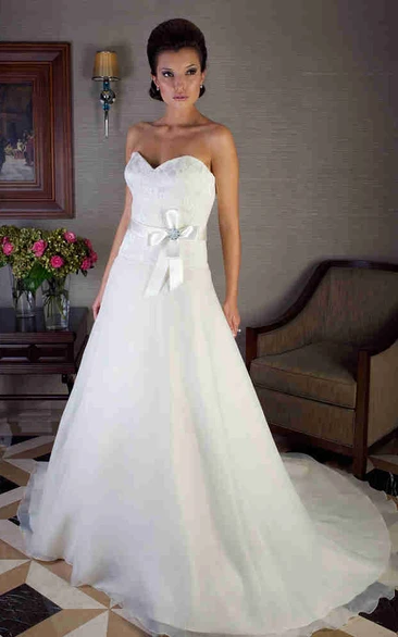 A-Line Tulle&Satin Wedding Dress with Applique and Corset Back