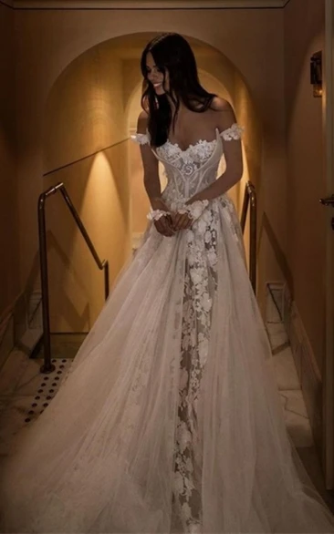 Applique Off-Shoulder Tulle Wedding Dress