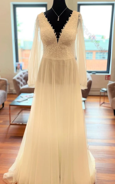 Modest Tulle Wedding Dress with Poet Sleeves and Zipper Back A-Line Bridal Gown