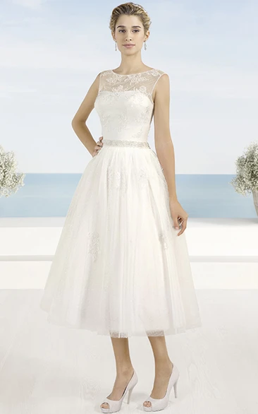 Tea-Length Tulle Wedding Dress with Appliques and Scoop Neck Chic Bridal Gown