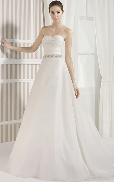 Sleeveless Sweetheart Satin Wedding Dress with Criss-Cross Waist and Backless Style A-Line