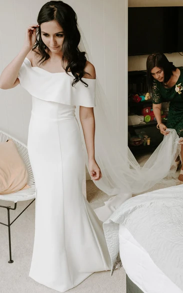 Casual Short Sleeve Satin Wedding Dress with Court Train Sheath