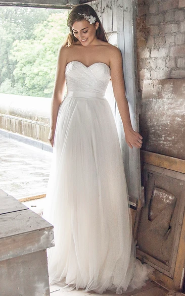 Criss-Cross Tulle Wedding Dress with Sweetheart Neckline and Sweep Train Romantic Wedding Dress