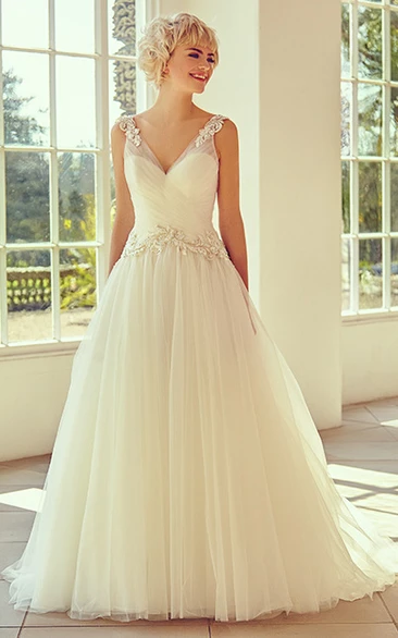 Maxi Tulle Wedding Dress with Appliques and Cap Sleeves Romantic Bridal Gown