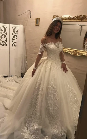 Luxury Lace Off-the-shoulder Long Sleeve Wedding Dress with Keyhole Back