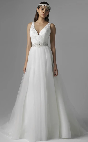 Jeweled V-Neck Tulle&Lace Wedding Dress with Court Train Elegant Bridal Gown