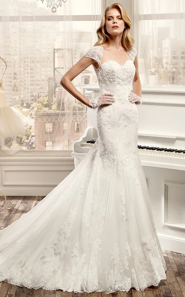 Sweetheart Cap-Sleeve Court Train Wedding Dress with Keyhole Back