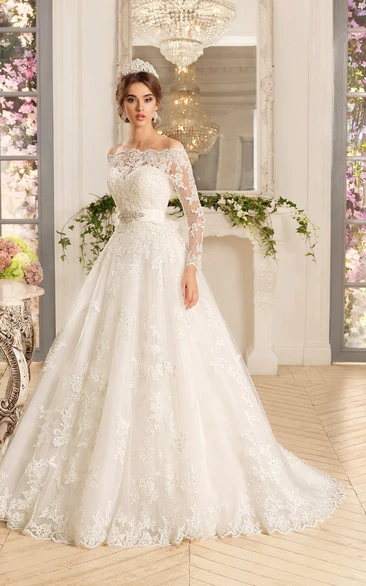 Lace A-Line Dress with Sweetheart Neckline Cape and Appliques