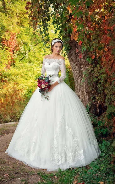 Off-The-Shoulder Lace Tulle Ball Gown Dress with Appliques and Beading