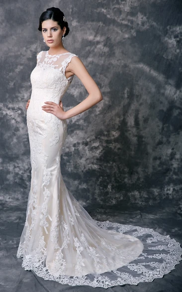 Lace Mermaid High Neck Wedding Dress with Court Train Elegant Sleeveless Bridal Gown