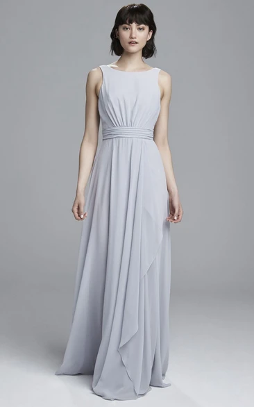 Sleeveless Chiffon Bridesmaid Dress with Scoop Neck and Ruched Detail Knee-Length