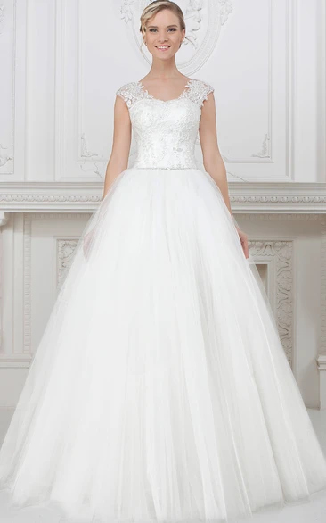 Appliqued Tulle Cap-Sleeve Ball Gown Wedding Dress Long V-Neck