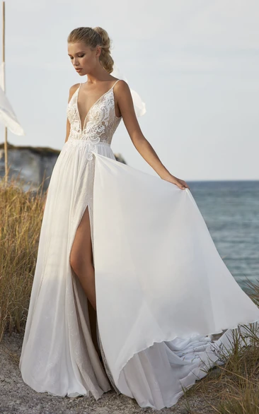 Vintage Country Beach A-Line Bohemian Wedding Dress Sexy Chic Deep-V Back Bridal Gown with Sweep Trian