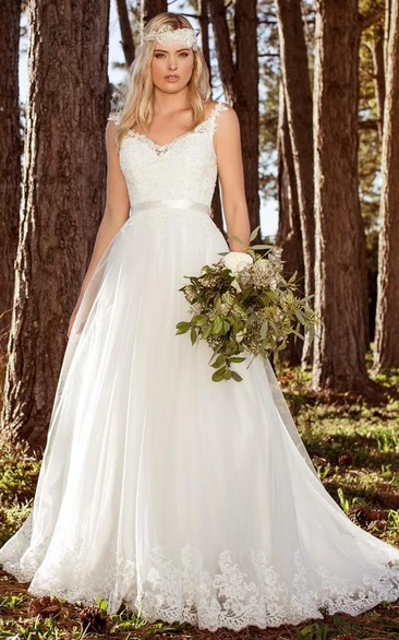 Long Lace Wedding Dress with Pleats and Appliques A-Line V-Neck Sleeveless Gown