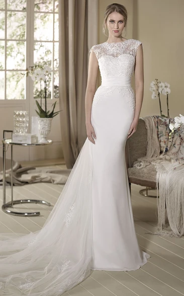 Cap-Sleeve Jewel-Neck Appliqued Tulle Sheath Wedding Dress Modern Bridal Gown