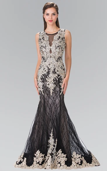 Lace Mermaid Court Train Formal Dress with Sleeveless Scoop Neckline