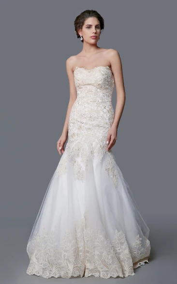 Lace Mermaid Wedding Dress with Appliques Sweetheart & Elegant