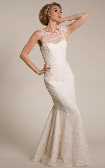 Floral Lace Sheath Wedding Dress with Scoop Neck Elegant Bridal Gown
