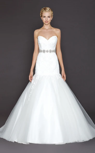 Jeweled Sweetheart Trumpet Lace and Tulle Wedding Dress with Appliques and V-Back