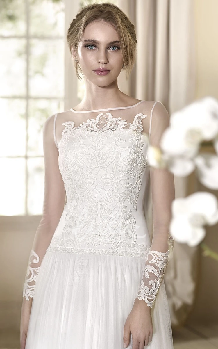 Long-Sleeve Appliqued Tulle Sheath Wedding Dress