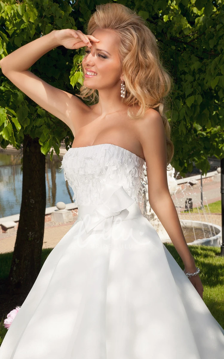 Satin Strapless Sleeveless Ball Gown Wedding Dress with Lace-Up Back and Bow Classy Bridal Gown