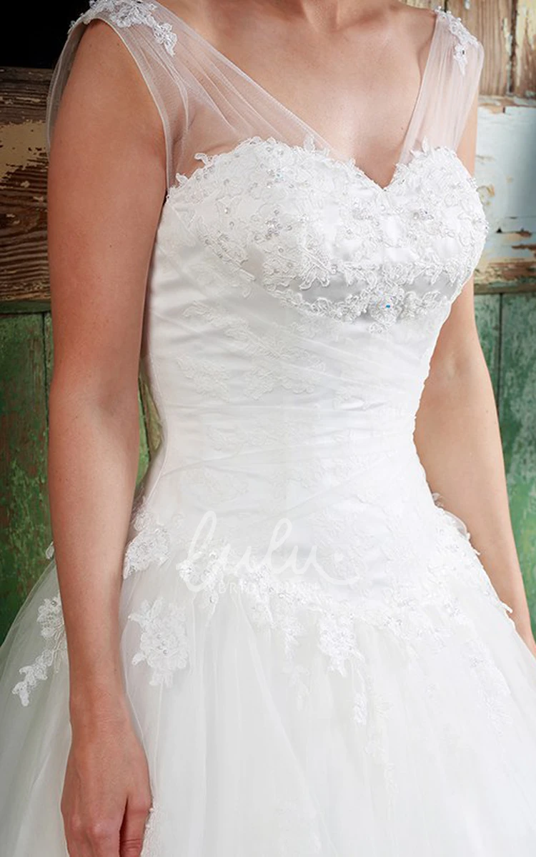 Appliqued Tulle Ball Gown Wedding Dress with Sleeveless and Floor-Length