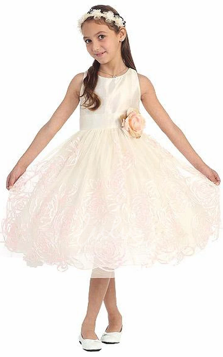 Embroidered Tea-Length Tiered Floral Dress for Flower Girls Simple and Elegant