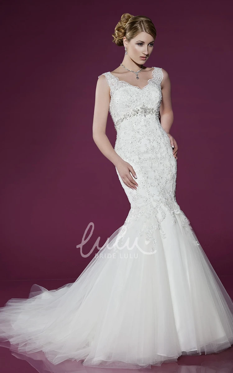 V-Neck Lace&Tulle Wedding Dress with Appliques and Pleats