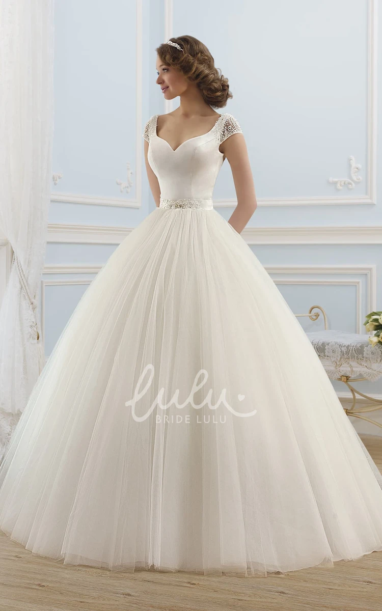 Tulle Backless Ball Gown Bridesmaid Dress with Short Sleeves and V-Neck