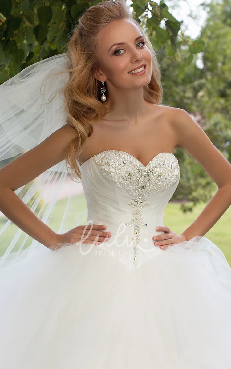 Ruffled Tulle Sweetheart Wedding Dress with Court Train Elegant Bridal Gown