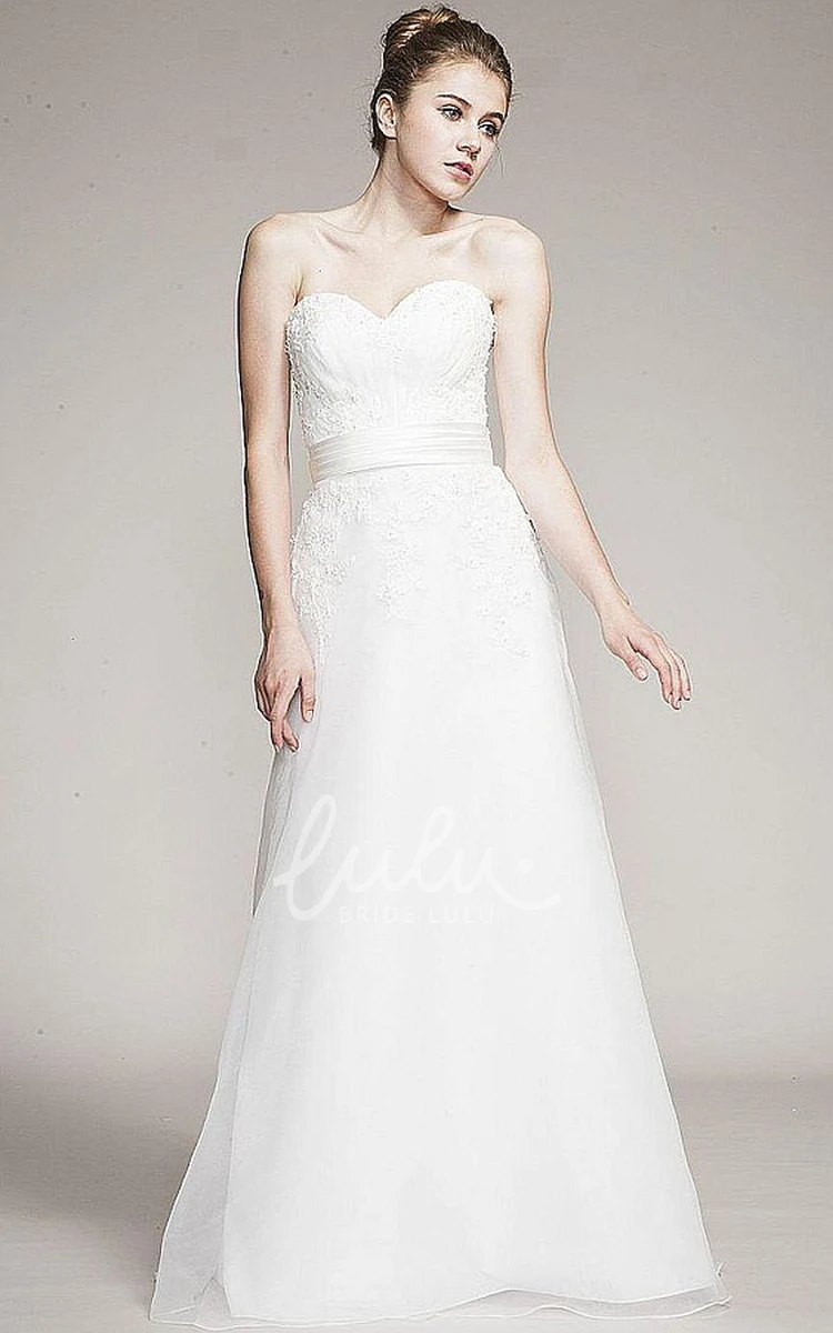 Lace A-Line Sweetheart Wedding Dress with Sleeveless Design