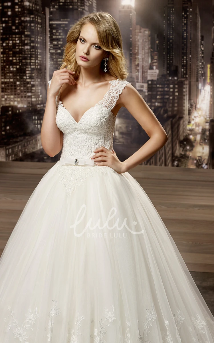Lace V-neck A-line Wedding Dress with Open Back and Appliques Elegant Bridal Gown