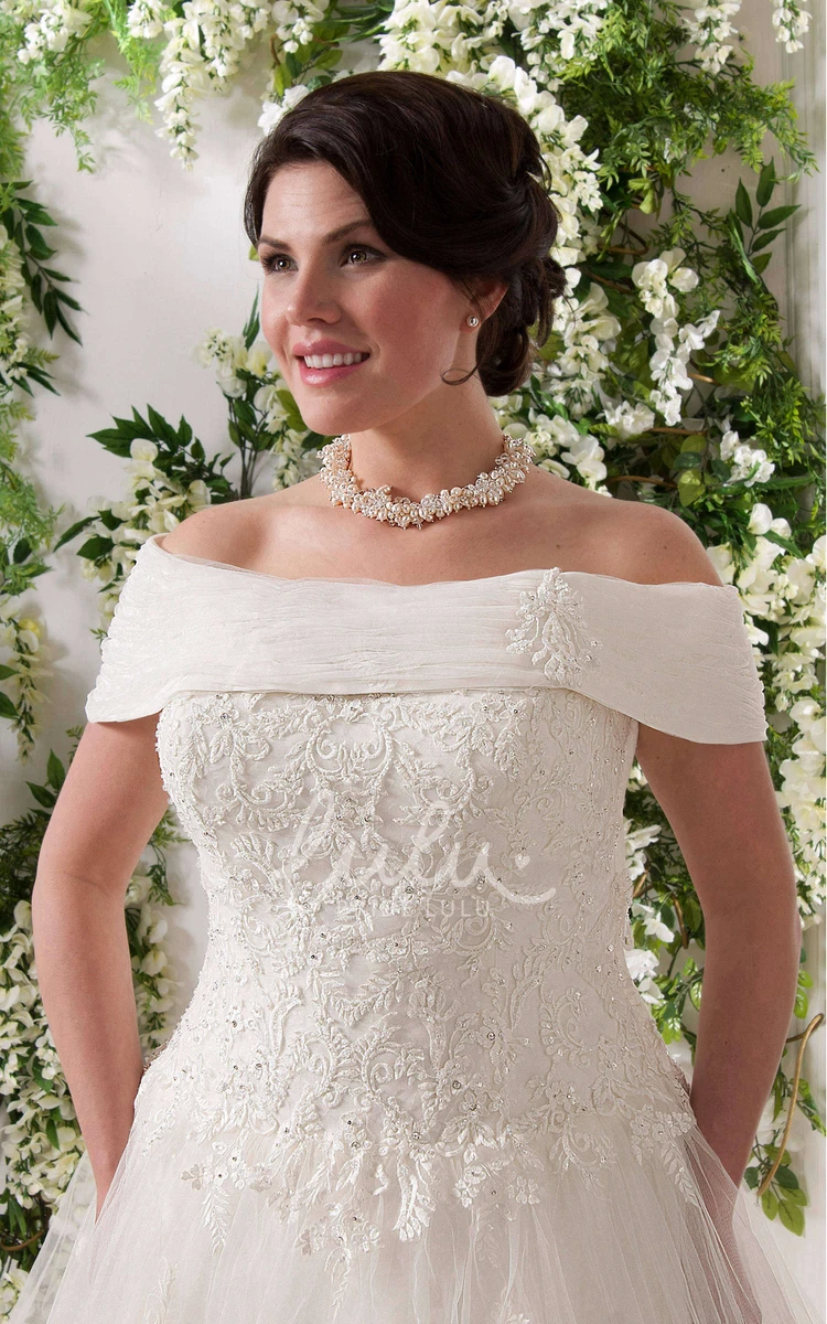 Lace A-Line Wedding Dress with Tulle Overlay and Sweetheart Neckline