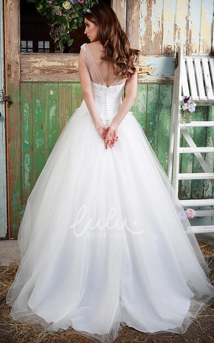 Appliqued Tulle Ball Gown Wedding Dress with Sleeveless and Floor-Length