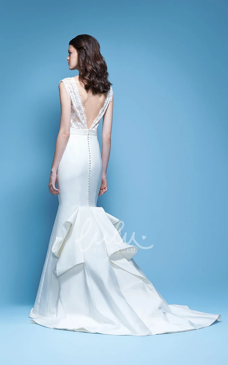 Lace Sheath Satin Wedding Dress with Bateau-Neck Modern Bridal Gown