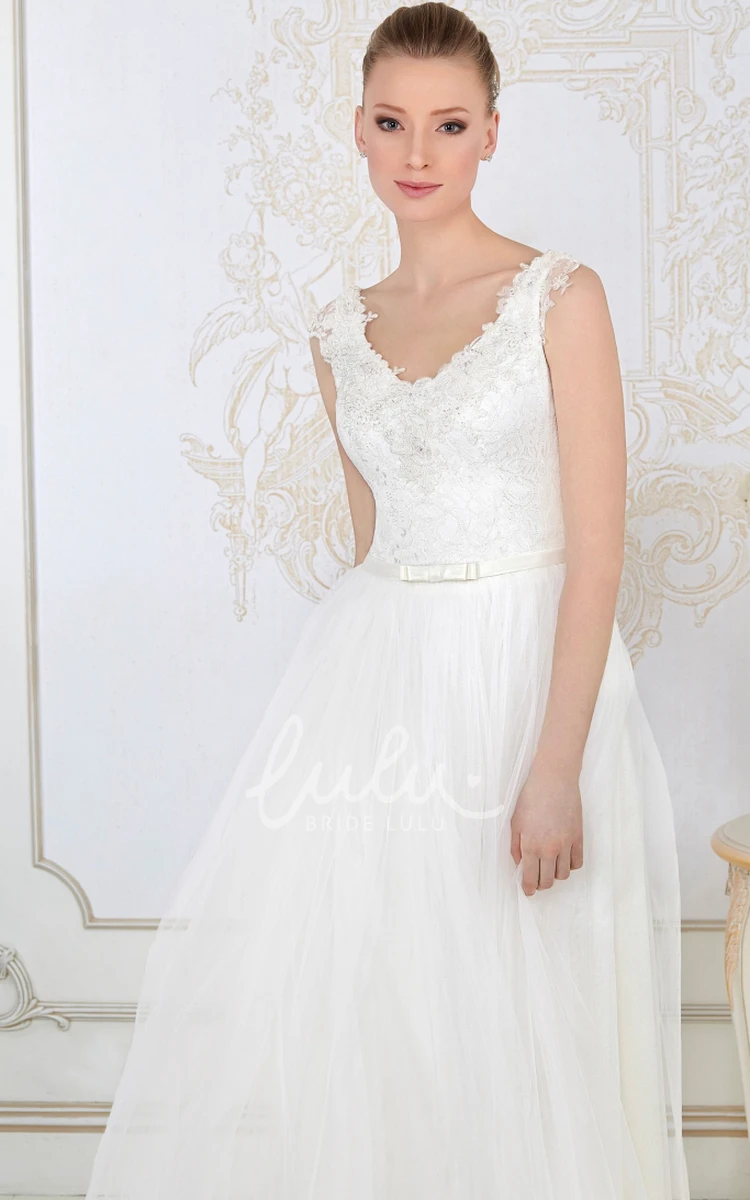 Pleated Tulle A-Line Wedding Dress Sleeveless V-Neck Floor-Length Appliqued